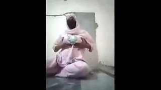 Hot Bhabhi Sex Story - Big Boobs Pakistani MILF Dirty Talk in Hindi
