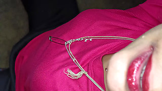 Desi girl doing blowjob and pee in mouth