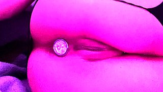 Solo hoe spreading ass and pussy after toying masturbation