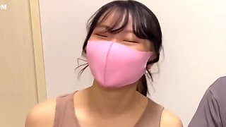 丸の内olレイtのエロ動画を見ながらセックスしたら濡れすぎて大量潮吹きしちゃいました。。japanese Amateur Sex Fingering Squirting Hd - えむゆみカップル