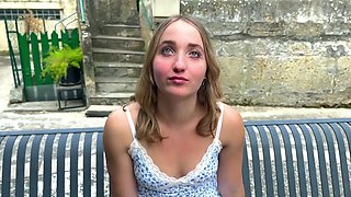 Sya, 33 years old, beautician in Besançon! - Jacquie et Michel TV