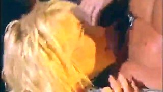 Attractive MILF seductress mind-blowing xxx scene