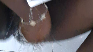 A hot gel bath washing my pussy to get it clean so I can fuck.