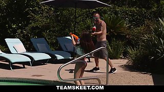 Nina Norths Outdoor Tit Squirt