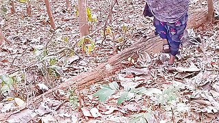 Desi outdoor fuck. Indian bhabi fucking husbend's brother big dick in forest. Telugu dirty talks.