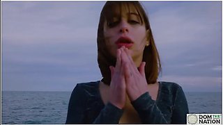 Italian Babe Silvia Soprano Worships Her Dominants Ass And Feet As They Walk Along The Sea