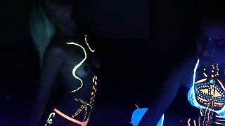 Hot 3D redhead licking a pussy while getting fucked