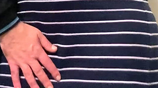 MILF with No Panties Gets Pussy Fingering in Public Transport