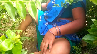 Beautiful Boobs of the Aunty Who Works in the Garden