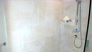 Blonde is flashing her big boobs in the outdoors