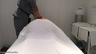 Legit massage client gets a happy ending