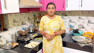 Hot Indian Stepsister Ragini Sends Nude Photo By Mistake - Step Brother Takes Advantage & Fucks Her Hard Full Hindi Viral Video