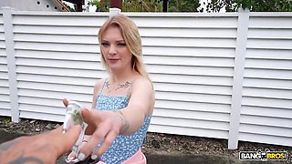 BANGBROS - Candi Lane Enjoys Every Moment In The Bang Bus And Smiles As She Gets A Messy Facial
