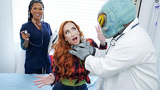 Aristocratic Sophia Locke and Cali Sweets's doctor scene