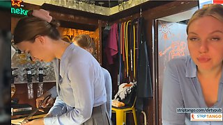 Female masturbates live she is on now. Enjoy The Chat cam to cam with her