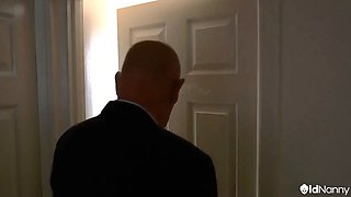 Lacey Starr Fucked Hard With Sales Agent - AGEDLOVE