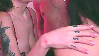 The Lucky One Was Called by the Two Hot Stepcousins to Fuck Them