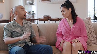 Wedding planner have threesome with the couple