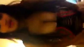 Big-Titted Indian Girl Masturbates on Webcam