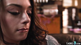 Married couple offering 3some sex pound