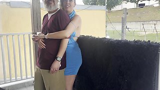 Big butted milf had sex with a guy she met on a party, on the balcony