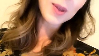 Brunette Solo Webcam Masturbation