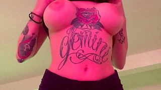 Sexy hottie Anetta Keys enjoys a solo toy masturbation