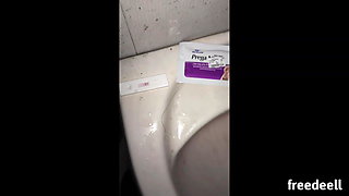 LIVE mom teaches how to do a pregnancy test, full process