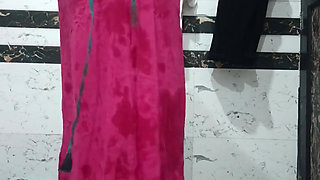 Priya Bhabi Sexy Bath Show