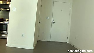 Nariah's Interracial Casting: Cumshot & Facial