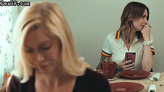 Horny les MILF licking petite wet cunt