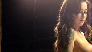 Babe With Big Boobs Masturbates