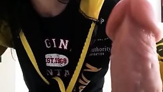 Amateur close up ass toying