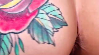 Sexy MILF Summer Lyn Heats up with Atlas