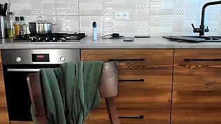 Masturbating piss fetish slut toying her ass