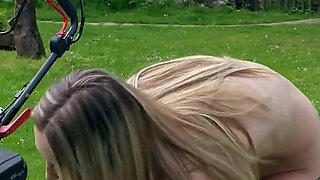 Backyard Cunt Service