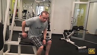 Hunt4k. naive fitness bunny has xxx with rich masculine