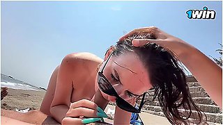 Quick Beach Blowjob Turns Into An Epic Finale With A Curvy Bottom