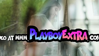 Nude teen Ivy introdcing her hairy pussy