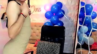 Brunette Couch Webcam Solo Fun Masturbating