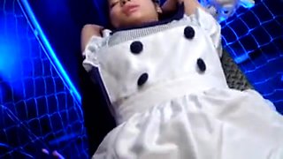 00960,Sensual play of Asian beauty